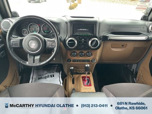 Used 2014 Jeep Wrangler Unlimited Sahara AWD/4WD image 3