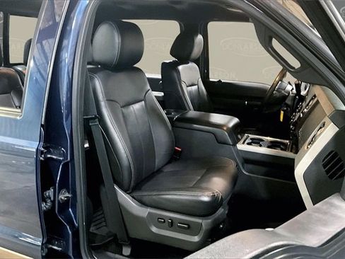 Used 2015 Ford F250 Lariat w/ Lariat Interior Package image 16