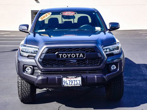 Used 2023 Toyota Tacoma TRD Off-Road w/ Black Out Package (TMS) image 2