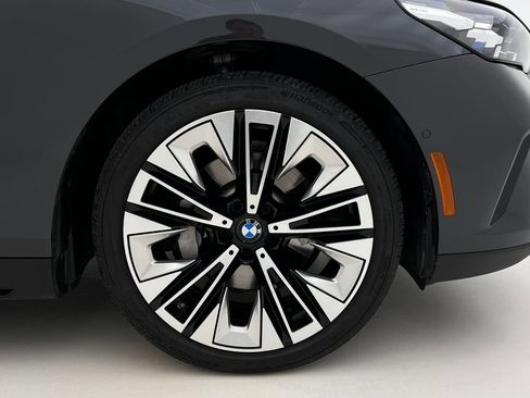 Certified 2026 BMW 530i xDrive w/ Premium Package image 29