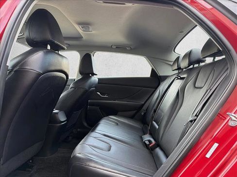 Used 2023 Hyundai Elantra Limited image 23