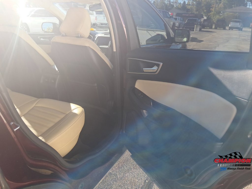 Used 2020 Ford Edge SEL w/ Cold Weather Package AWD/4WD image 20