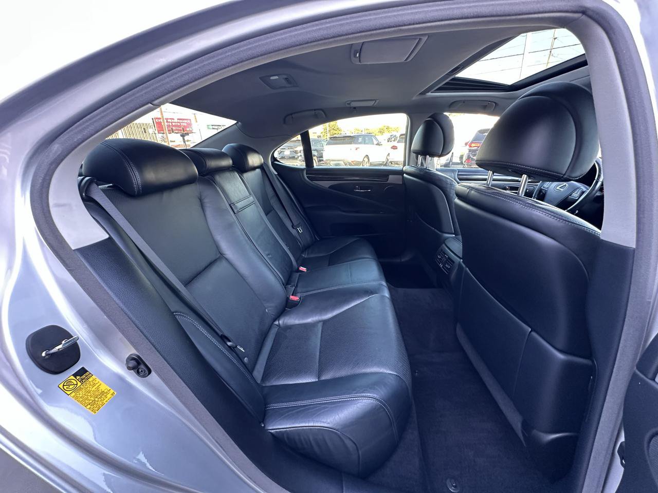 Used 2013 Lexus LS 460 AWD w/ Comfort Pkg image 48