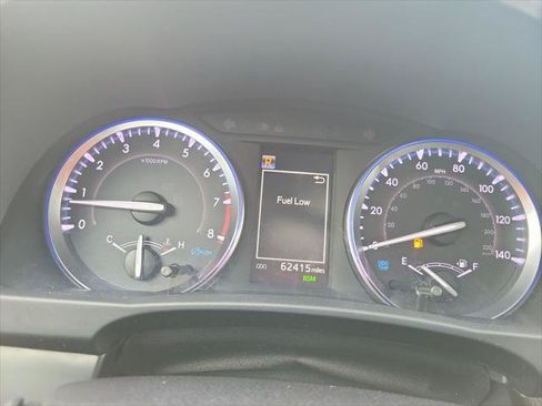 Certified 2019 Toyota Highlander Limited AWD/4WD image 37