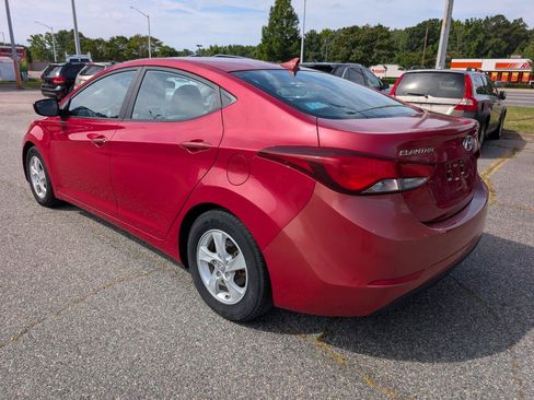 Used 2015 Hyundai Elantra SE FWD image 3
