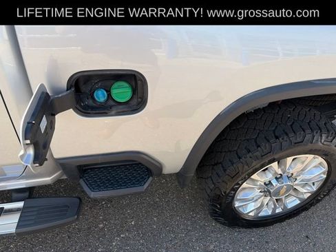 Used 2022 Chevrolet Silverado 2500 High Country w/ Safety Package II AWD/4WD image 12