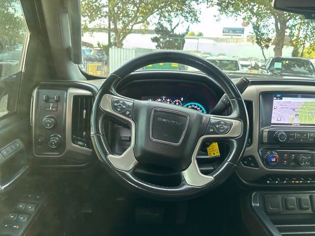 Used 2017 GMC Sierra 2500 Denali w/ Duramax Plus Package AWD/4WD image 33