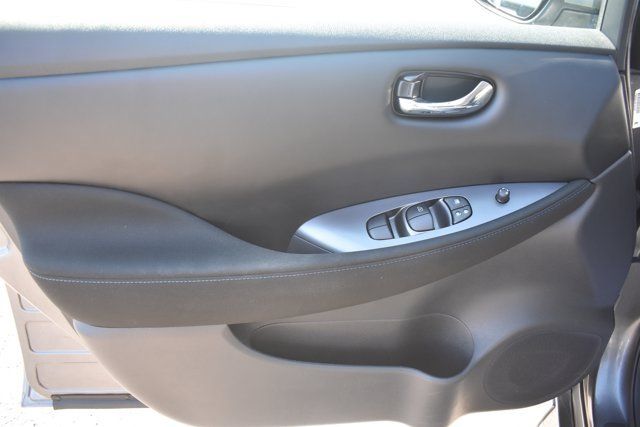 Used 2025 Nissan Leaf S FWD image 11
