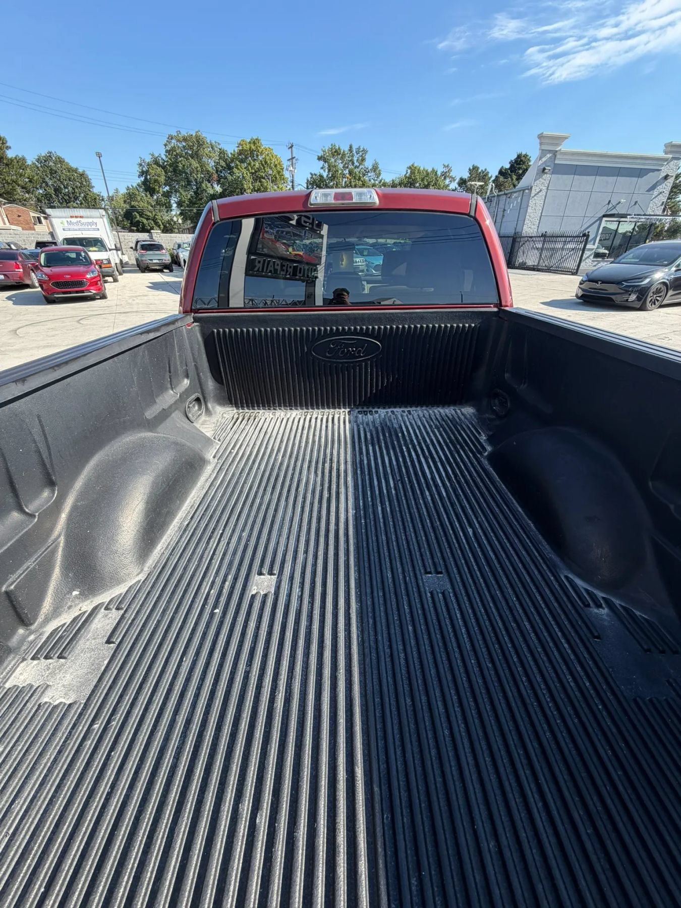 Used 2014 Ford F150 XLT w/ Equipment Group 302A Luxury AWD/4WD image 18