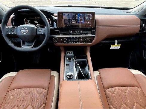 New 2026 Nissan Pathfinder Platinum AWD/4WD image 5
