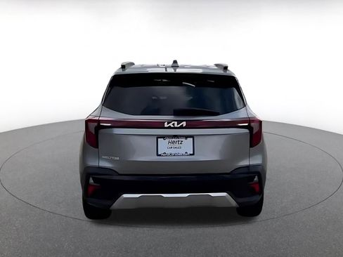Used 2025 Kia Seltos S image 12