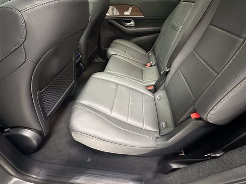 Certified 2025 Mercedes-Benz GLS 450 4MATIC image 24