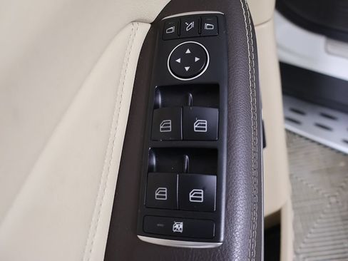 Used 2018 Mercedes-Benz GLS 550 4MATIC image 37