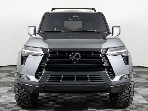 Used 2025 Lexus GX 550 image 12
