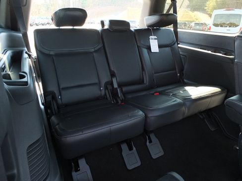 New 2025 Ford Expedition Max Platinum w/ Stealth Appearance Package image 16