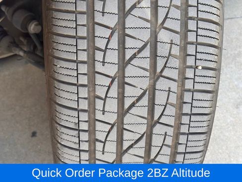 Used 2020 Jeep Grand Cherokee Altitude image 3