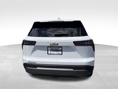 Used 2025 Chevrolet Equinox LT FWD image 13
