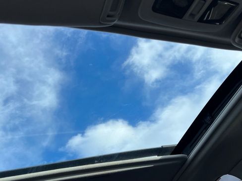 Used 2014 Subaru Forester 2.5i Touring image 16