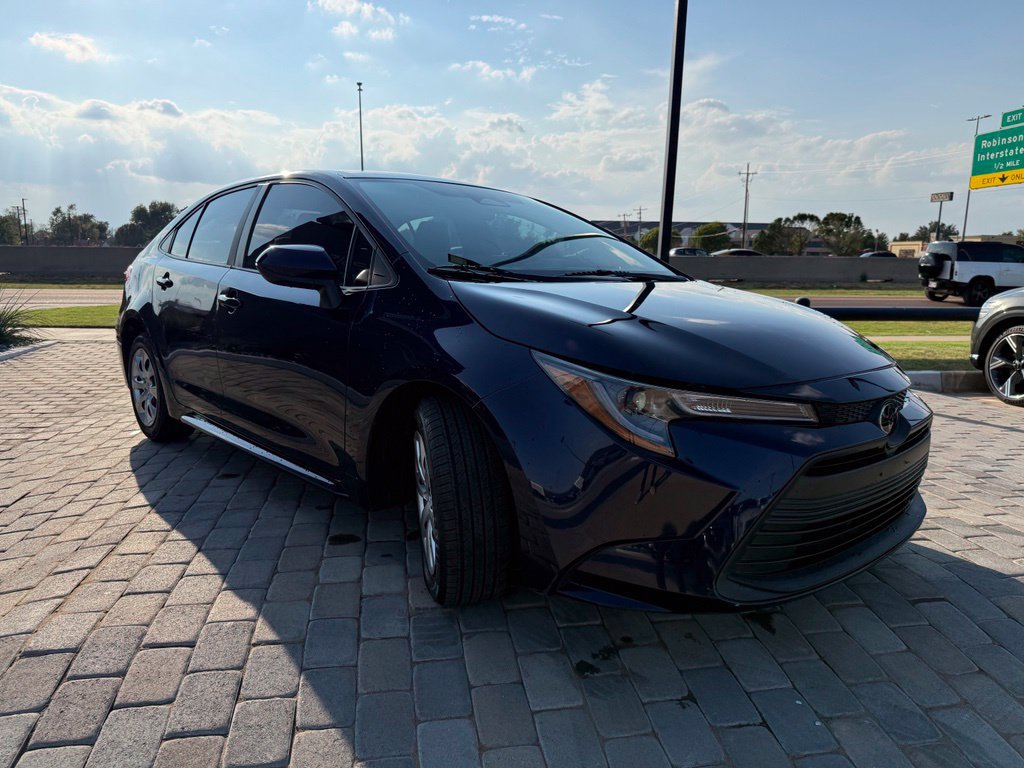 Used 2024 Toyota Corolla LE FWD image 7
