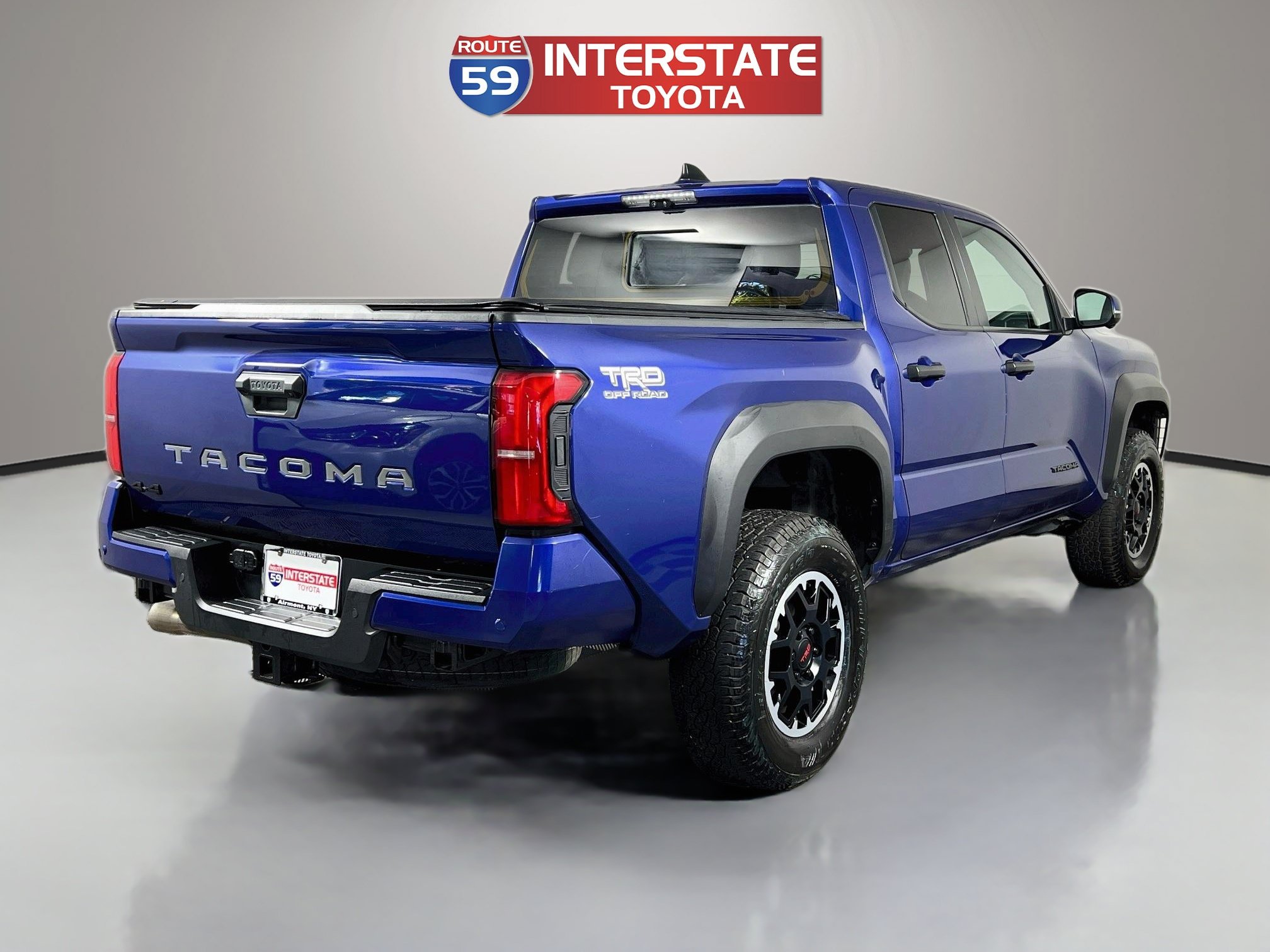 Used 2024 Toyota Tacoma TRD Off-Road w/ TRD Off Road Premium Package AWD/4WD image 7
