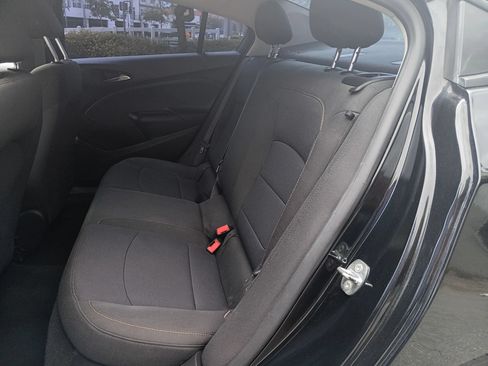 Used 2016 Chevrolet Cruze LS FWD image 12