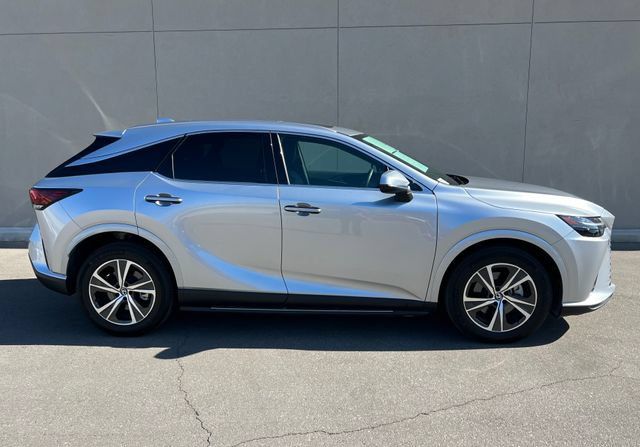Used 2025 Lexus RX 350 AWD w/ Accessory Package image 5