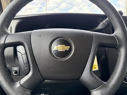 Used 2024 Chevrolet Express 3500 LS RWD image 18