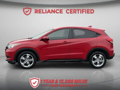 Used 2017 Honda HR-V EX image 3