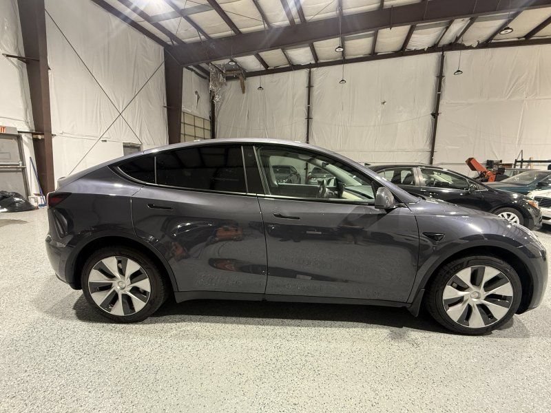 Used 2021 Tesla Model Y Long Range AWD/4WD image 4