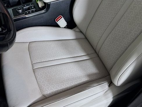 Certified 2023 Kia Sorento SX Prestige AWD/4WD image 20