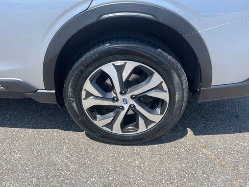 Used 2020 Subaru Outback Limited AWD/4WD image 24