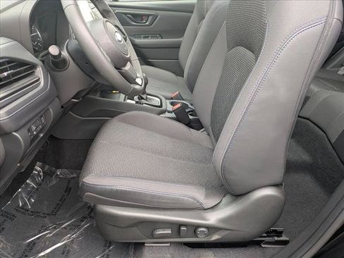 Used 2025 Subaru Forester Premium w/ Convenience Package #1 AWD/4WD image 16