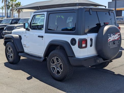 Used 2021 Jeep Wrangler Sport AWD/4WD image 4