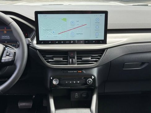 New 2025 Ford Escape SE image 7