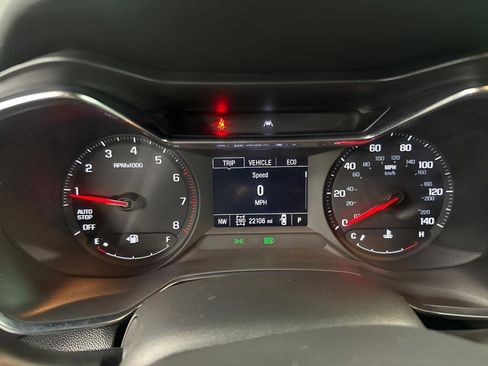 Used 2023 Chevrolet TrailBlazer LT AWD/4WD image 21