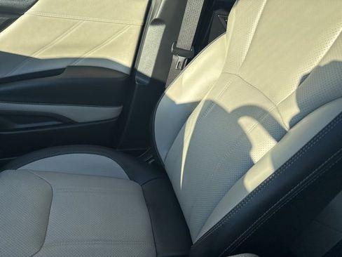 Used 2023 Subaru Forester Limited image 46