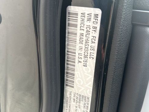 New 2025 Jeep Grand Cherokee Altitude AWD/4WD image 34
