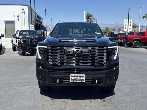 New 2025 GMC Sierra 2500 Denali Ultimate w/ Max Trailering Package image 2