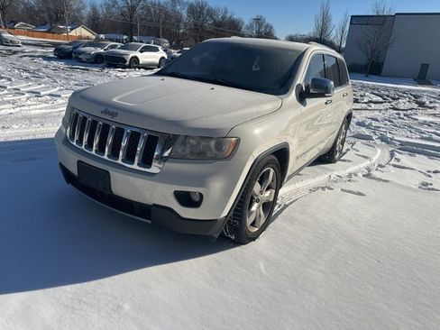 Used 2012 Jeep Grand Cherokee Overland image 1