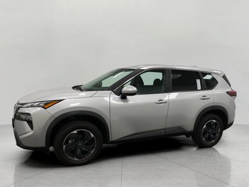Certified 2025 Nissan Rogue SV AWD/4WD image 8