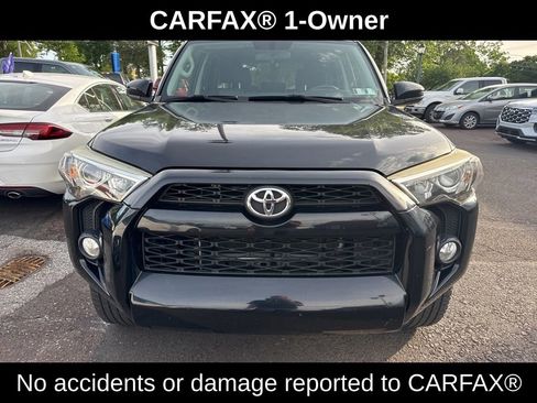 Used 2016 Toyota 4Runner SR5 AWD/4WD image 2