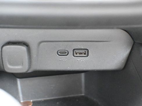 Used 2024 Chevrolet Trax LS FWD image 18