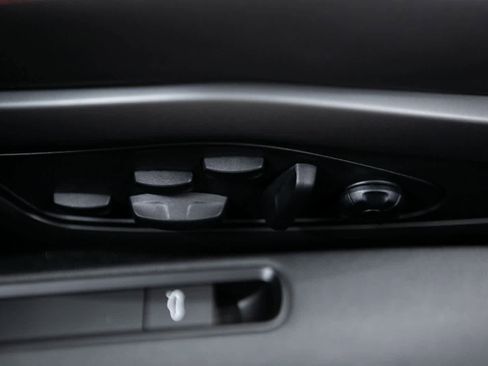 Used 2024 Porsche 911 Targa 4 GTS image 17