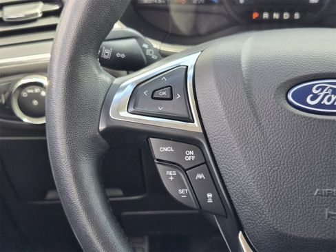 Used 2020 Ford Edge Titanium image 27