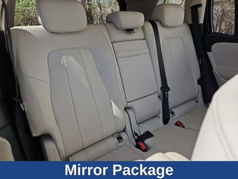 Used 2020 Mercedes-Benz GLB 250 w/ Driver Assistance Package image 9