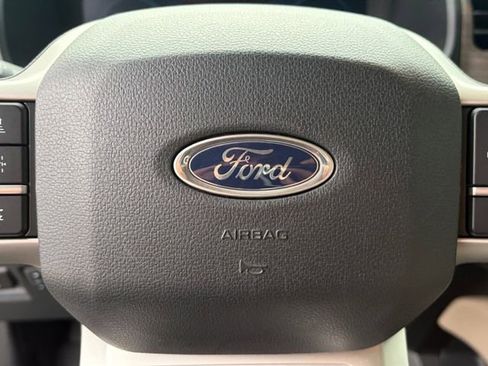 Used 2024 Ford Expedition Max Limited image 7
