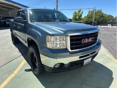 Used 2009 GMC Sierra 1500 SLT AWD/4WD image 4