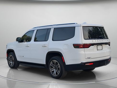 Used 2023 Jeep Wagoneer 4WD w/ Premium Group I image 42