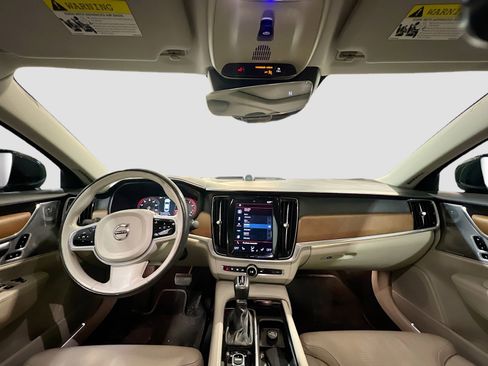 Used 2017 Volvo S90 T6 Inscription w/ Vision Package image 16