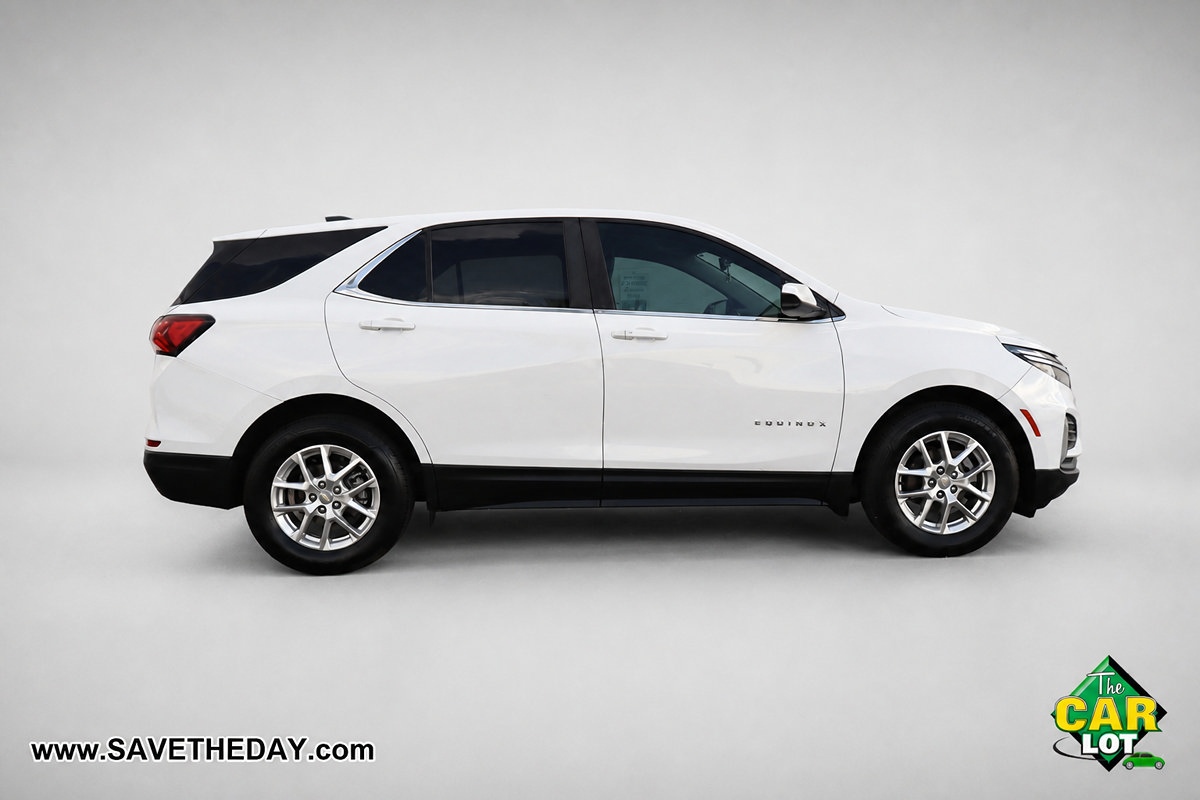 Used 2022 Chevrolet Equinox LT w/ Driver Convenience Package FWD image 9